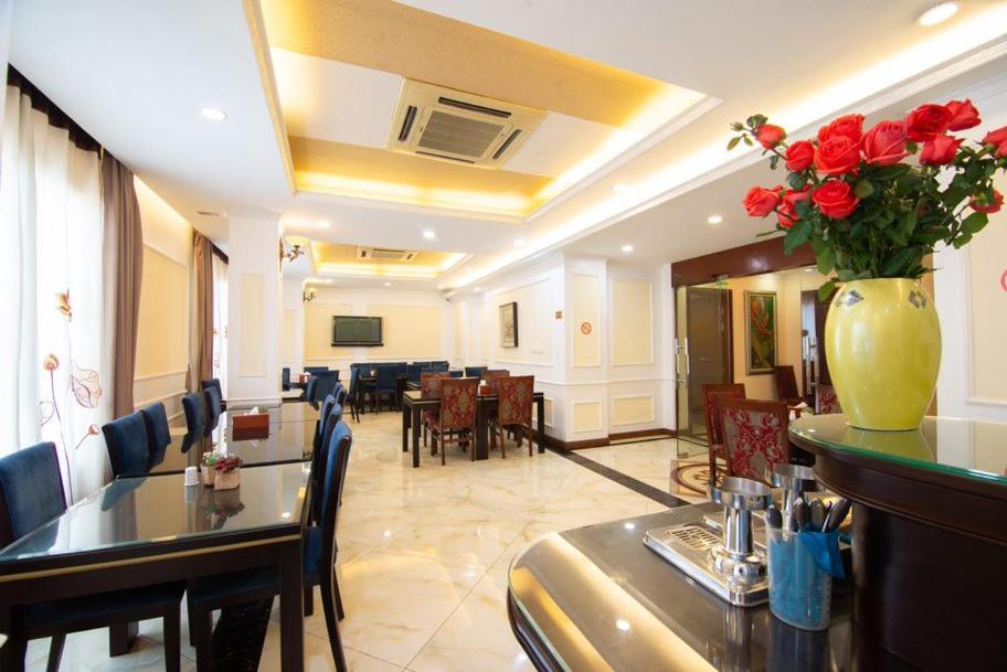 A25 Hotel - 15 Tran Quoc Toan Hanoi Exteriör bild