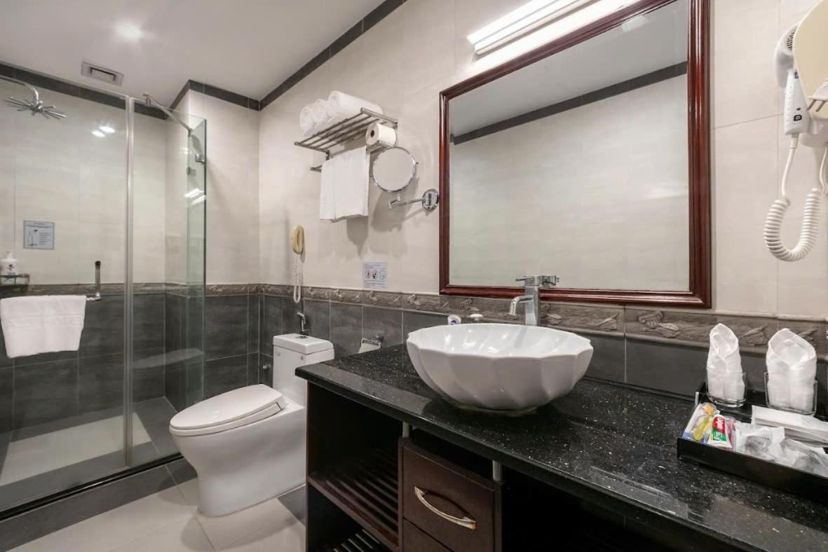 A25 Hotel - 15 Tran Quoc Toan Hanoi Exteriör bild